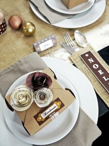 5 Seasonal Dining Tips | Table Linens Design Tip: 5 Ways to Successful Seasonal Dining