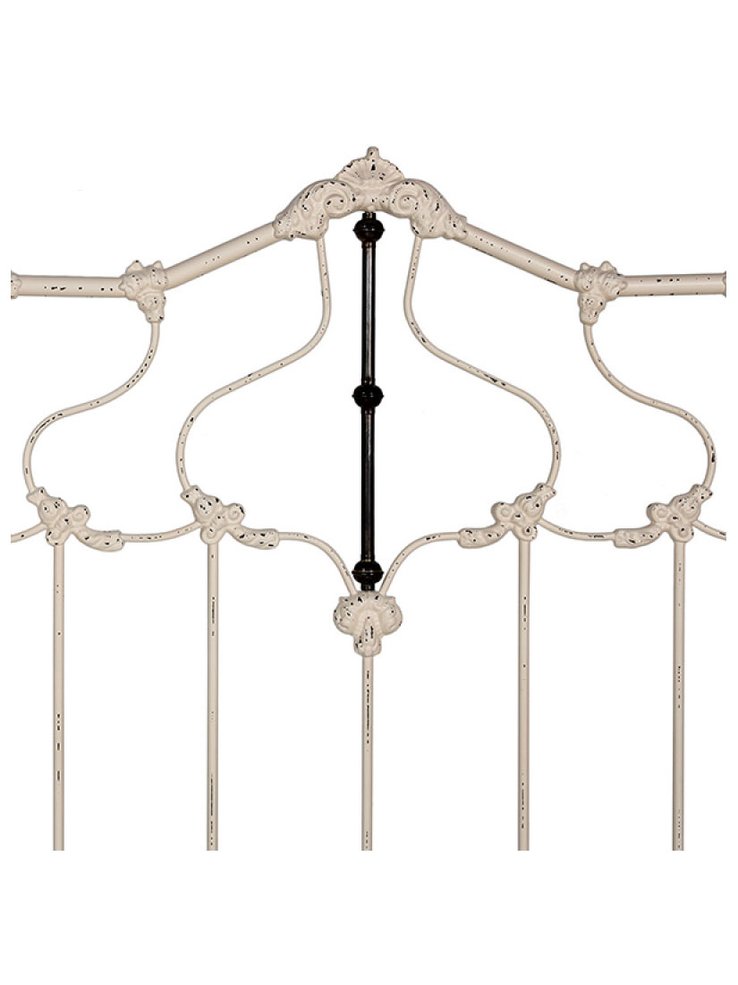 Primrose Wrought Iron Bed, Detail Primrose Wrought Iron Bed, Detail